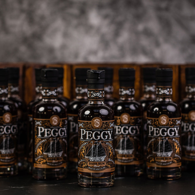 PEGGY DARK RUM – 200ml WITH WOODEN GIFT BOX