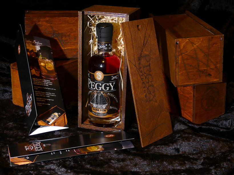 PEGGY DARK RUM – 200ml WITH WOODEN GIFT BOX